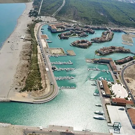 Attico Sul Mare In Marinagri 別荘 *