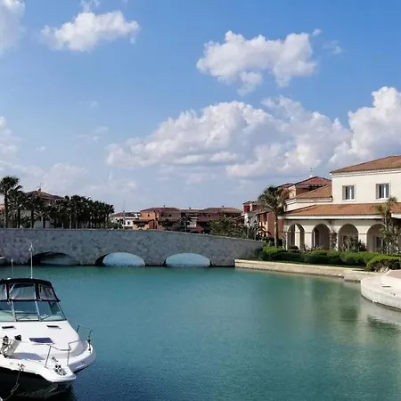 Attico Sul Mare In Marinagri Holiday home
